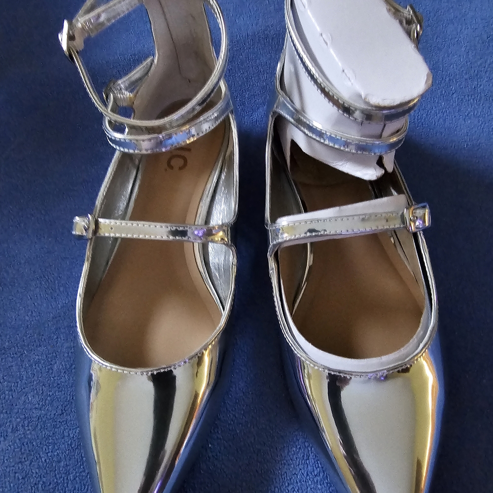 New I.N.C Silver Women's Mary Jane Shoes 7